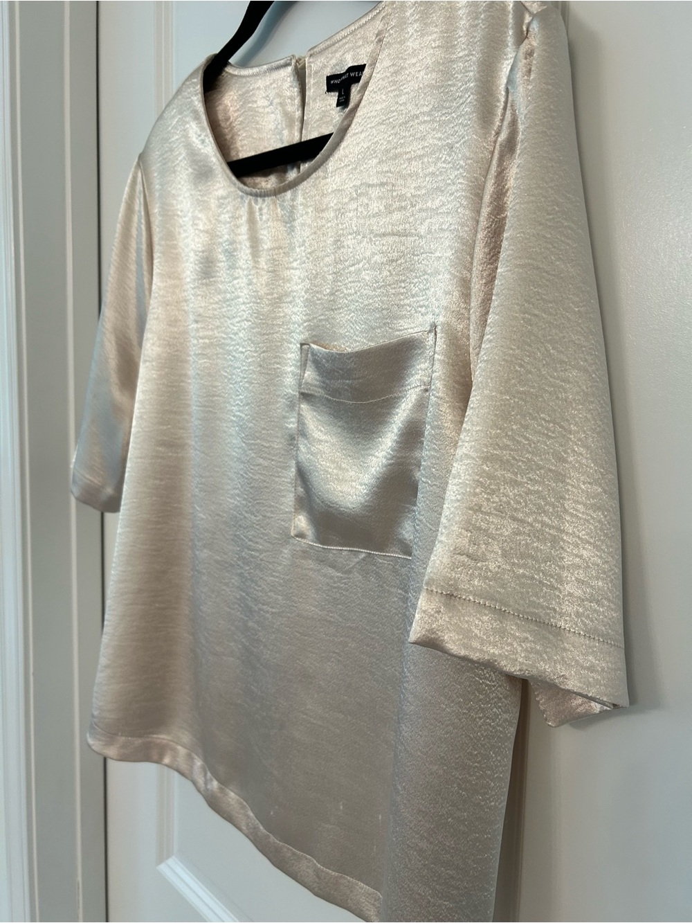 Who What Wear Champagne Satin Blouse Size L Short Sleeve Pocket Top - Picture 11 of 13